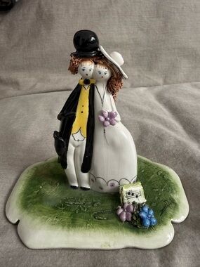 Zampiva Ceramic Bride and Groom Figurine with Purple Flowers